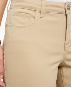 Women's Curvy-Fit Skinny Fashion Jeans