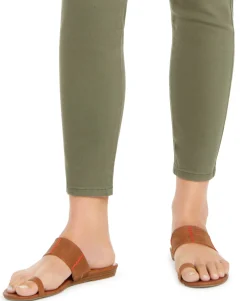 Women's Curvy-Fit Skinny Fashion Jeans